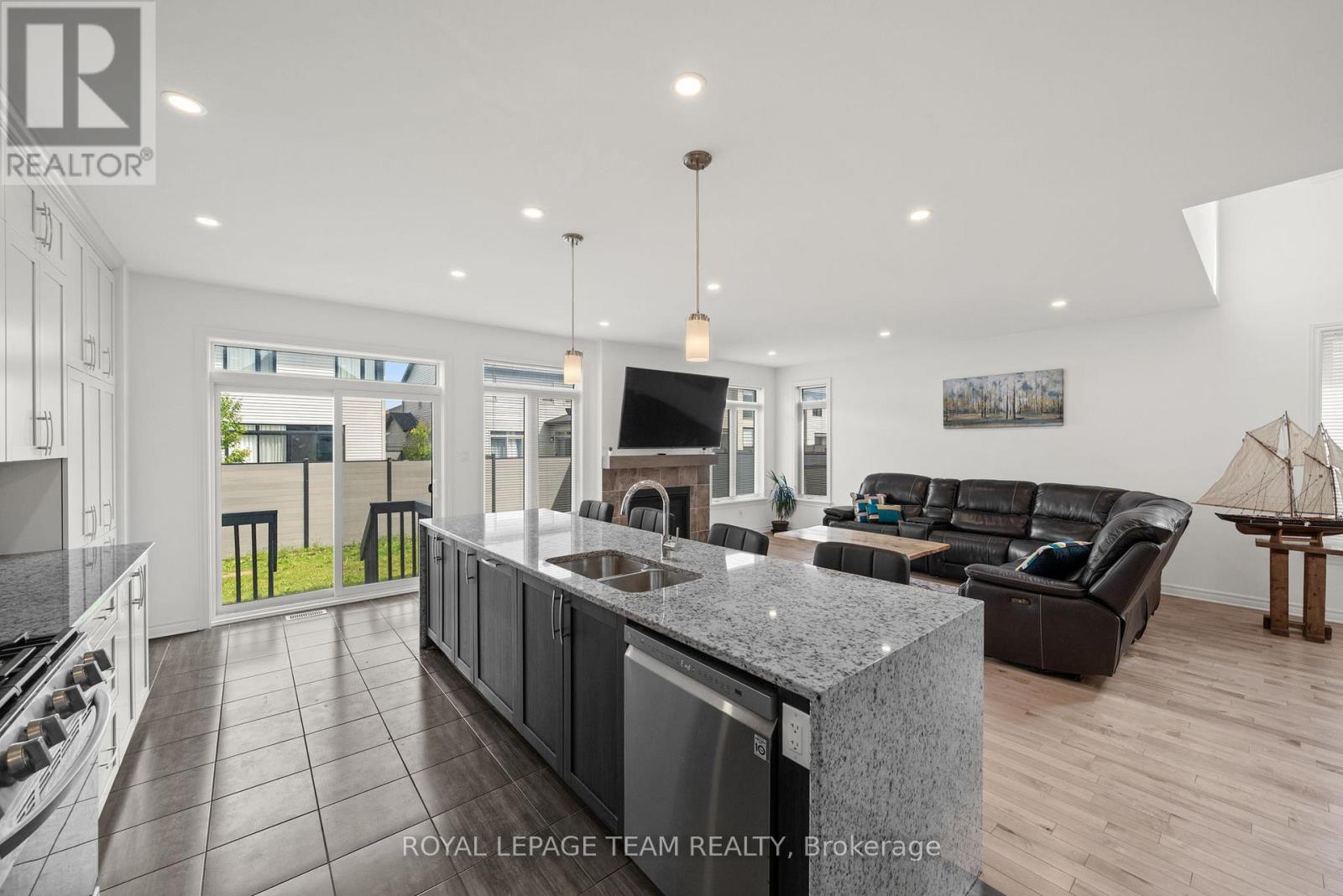 41 Whooping Crane Ridge, Ottawa, Ontario  K4M 0P2 - Photo 12 - X13430468