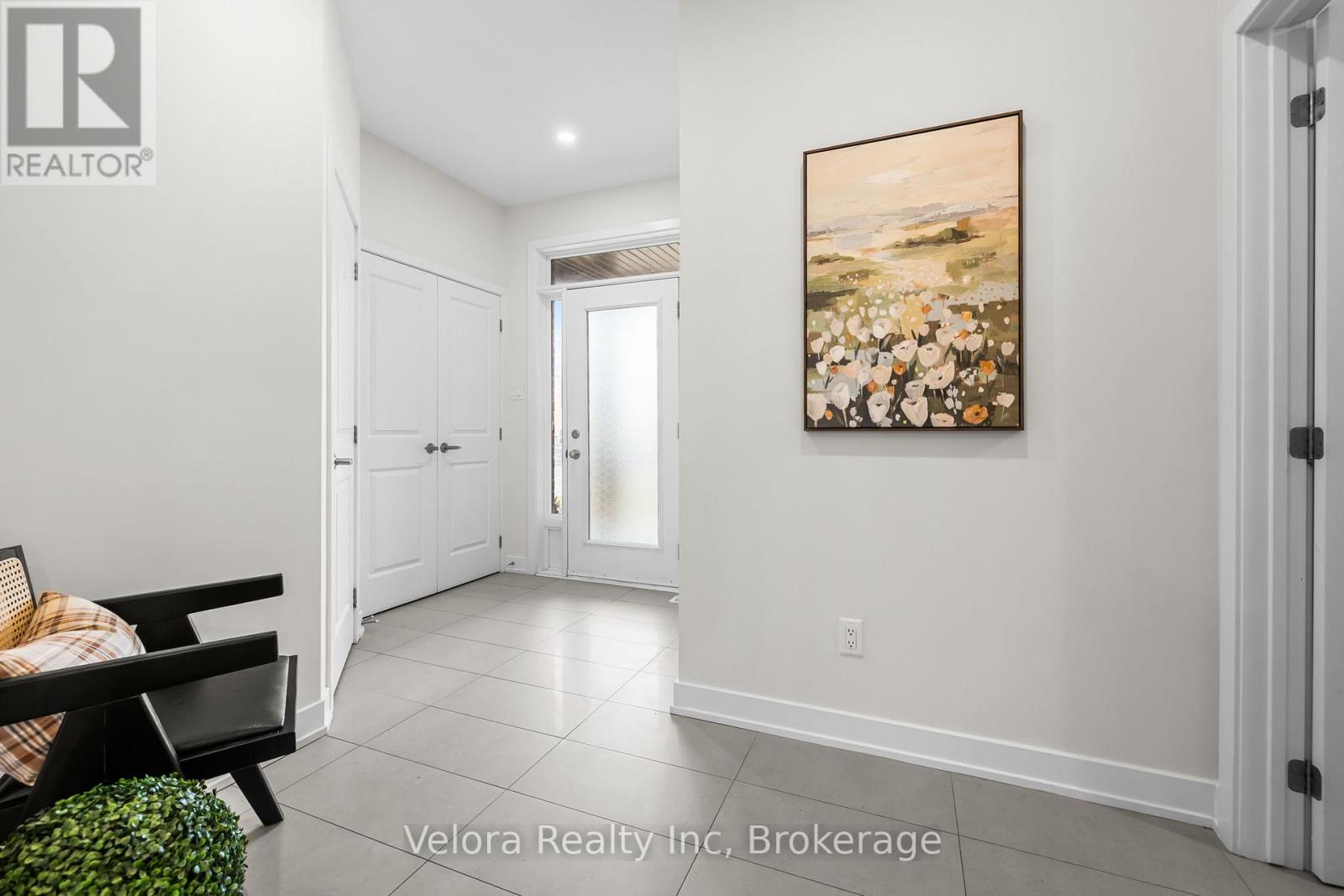 744 Cope Drive, Ottawa, Ontario  K2S 2P8 - Photo 4 - X13430720