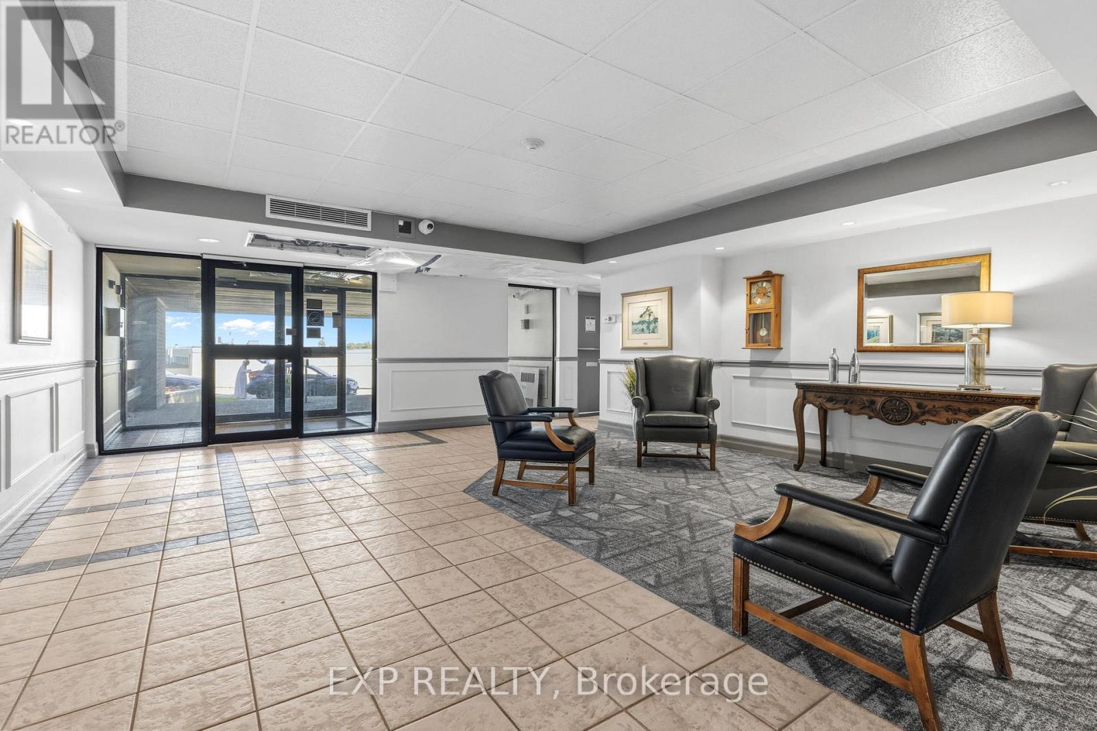 215 - 1599 Lassiter Terrace, Ottawa, Ontario  K1J 8R6 - Photo 5 - X13430772