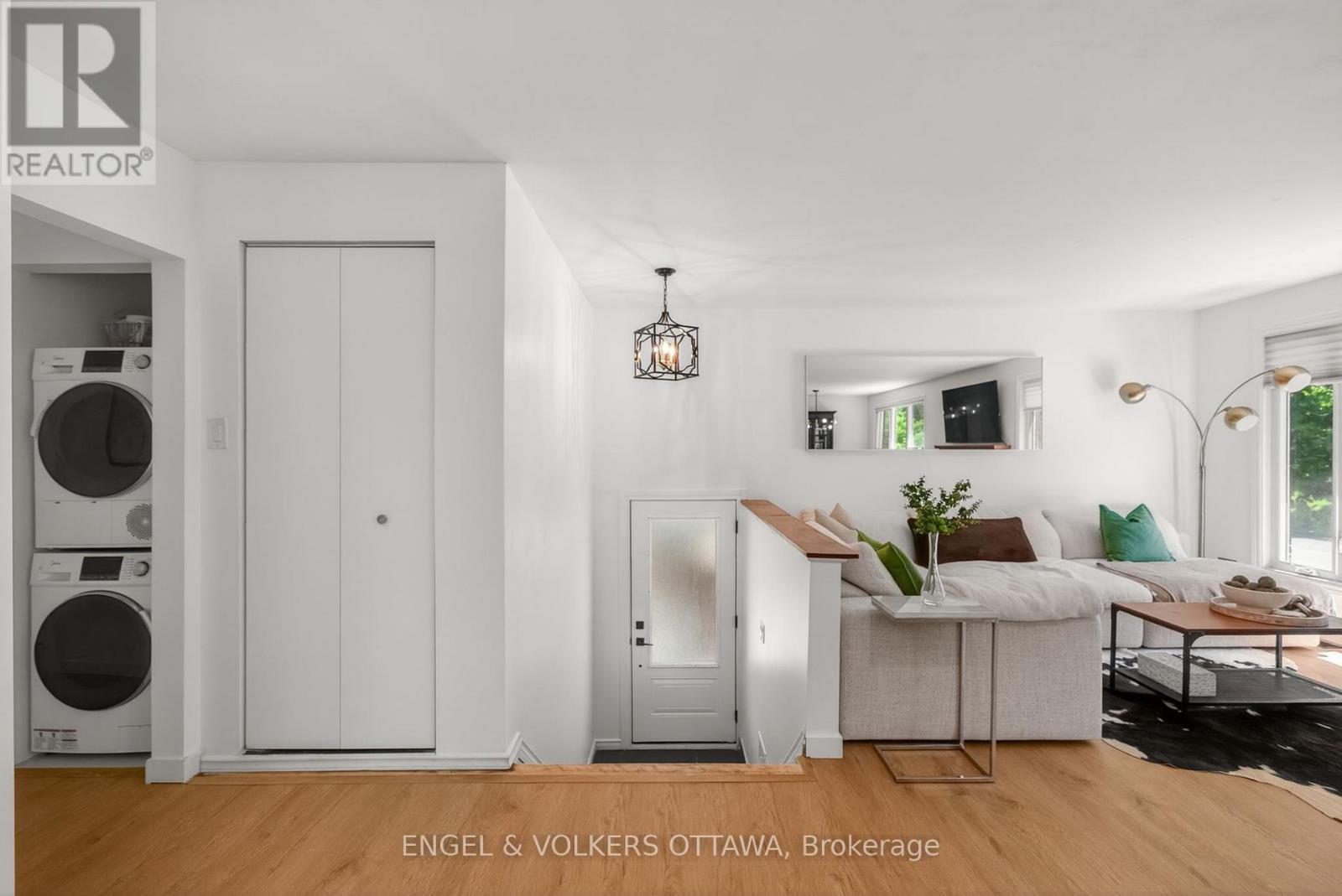 2265 Samuel Drive, Ottawa, Ontario  K1G 3C3 - Photo 4 - X13431000