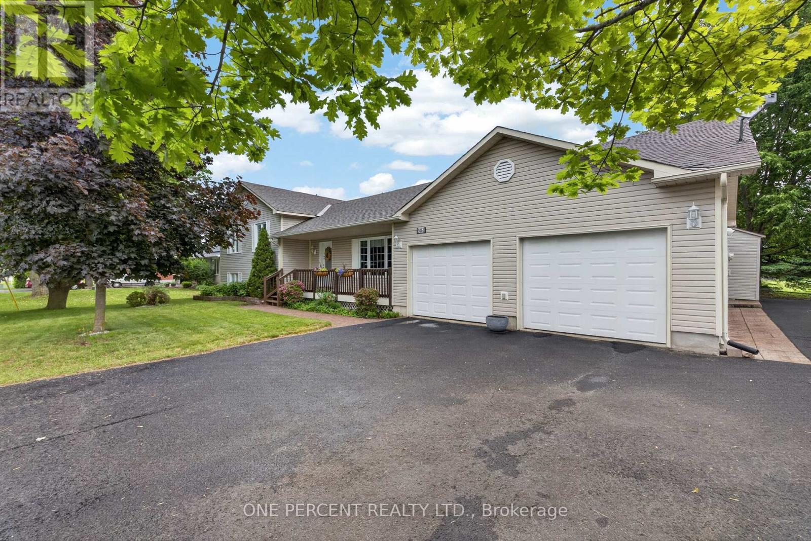 3061 Bridge Street, North Dundas, Ontario  K0E 1W0 - Photo 1 - X13431100