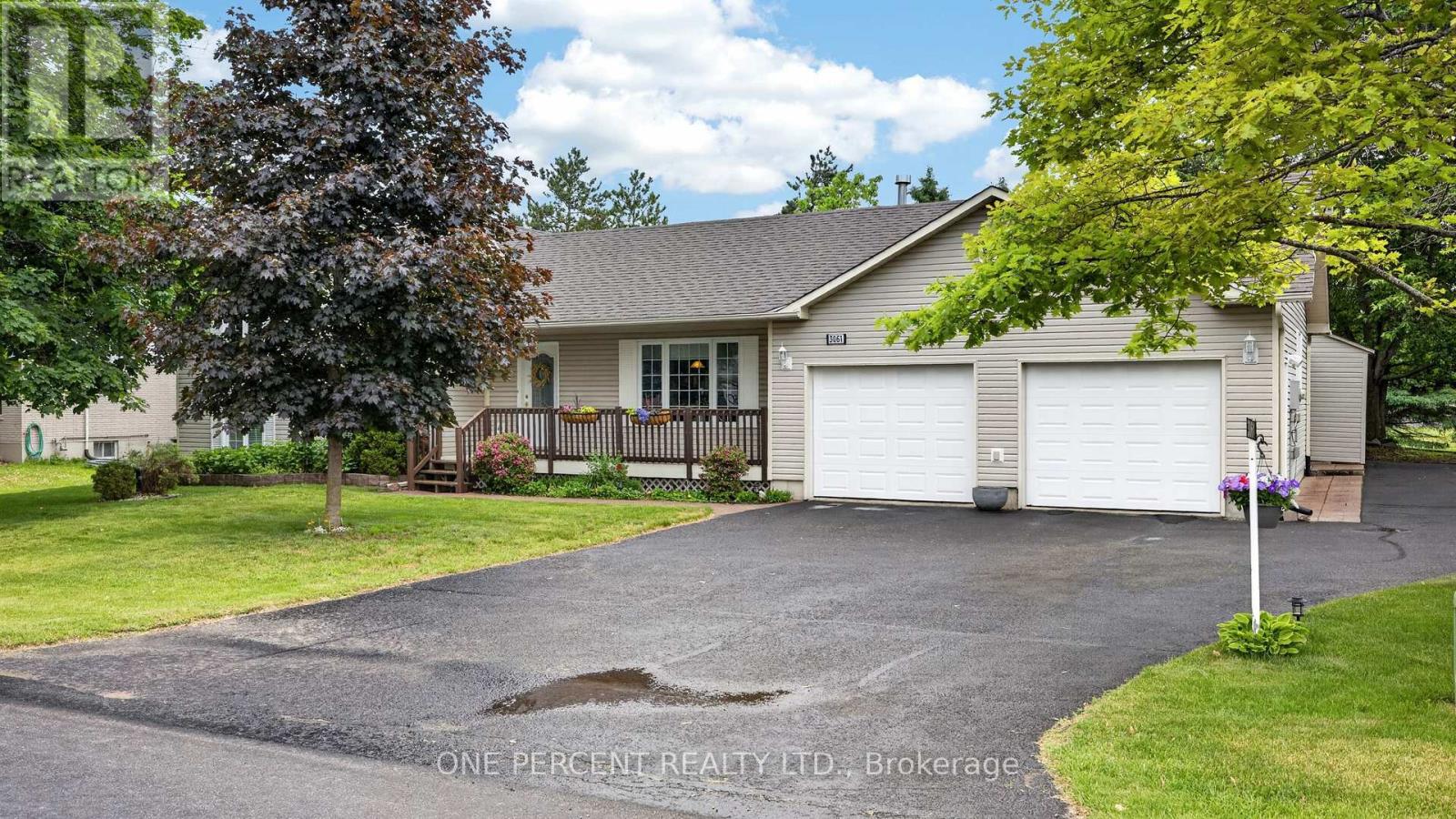 3061 Bridge Street, North Dundas, Ontario  K0E 1W0 - Photo 2 - X13431100