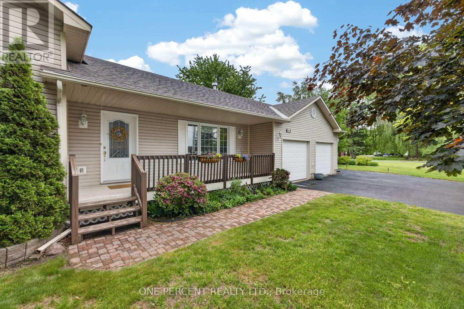 3061 Bridge Street, North Dundas, Ontario  K0E 1W0 - Photo 3 - X13431100