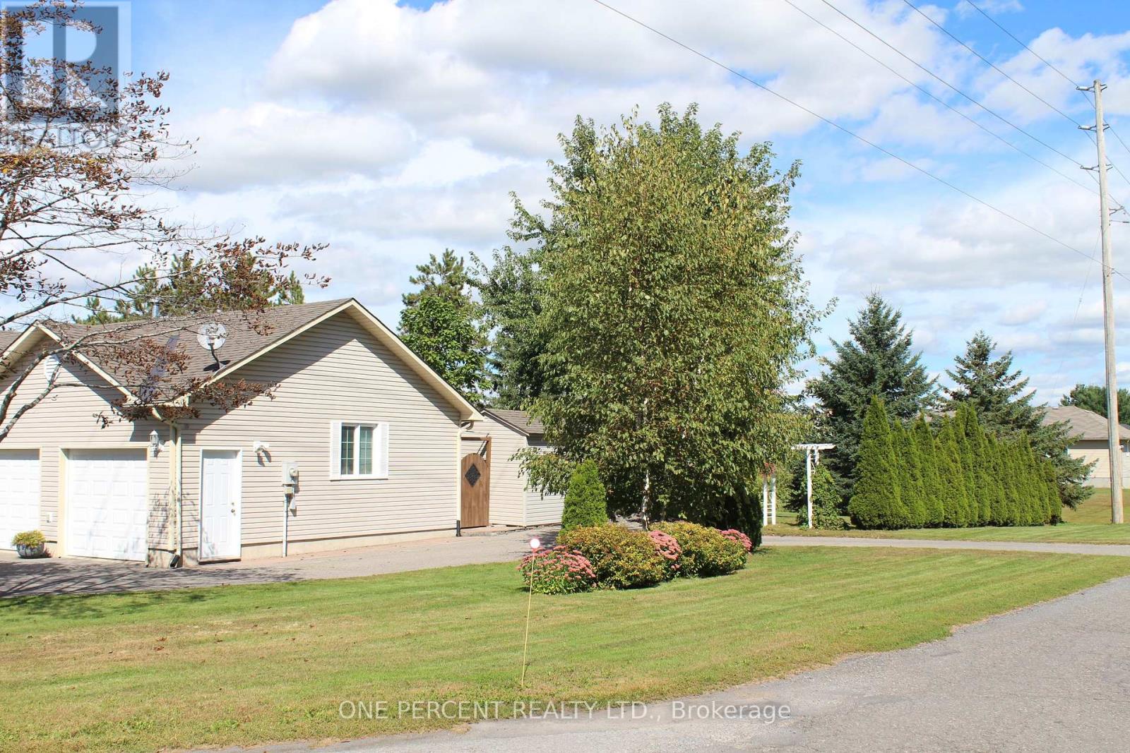 3061 Bridge Street, North Dundas, Ontario  K0E 1W0 - Photo 36 - X13431100