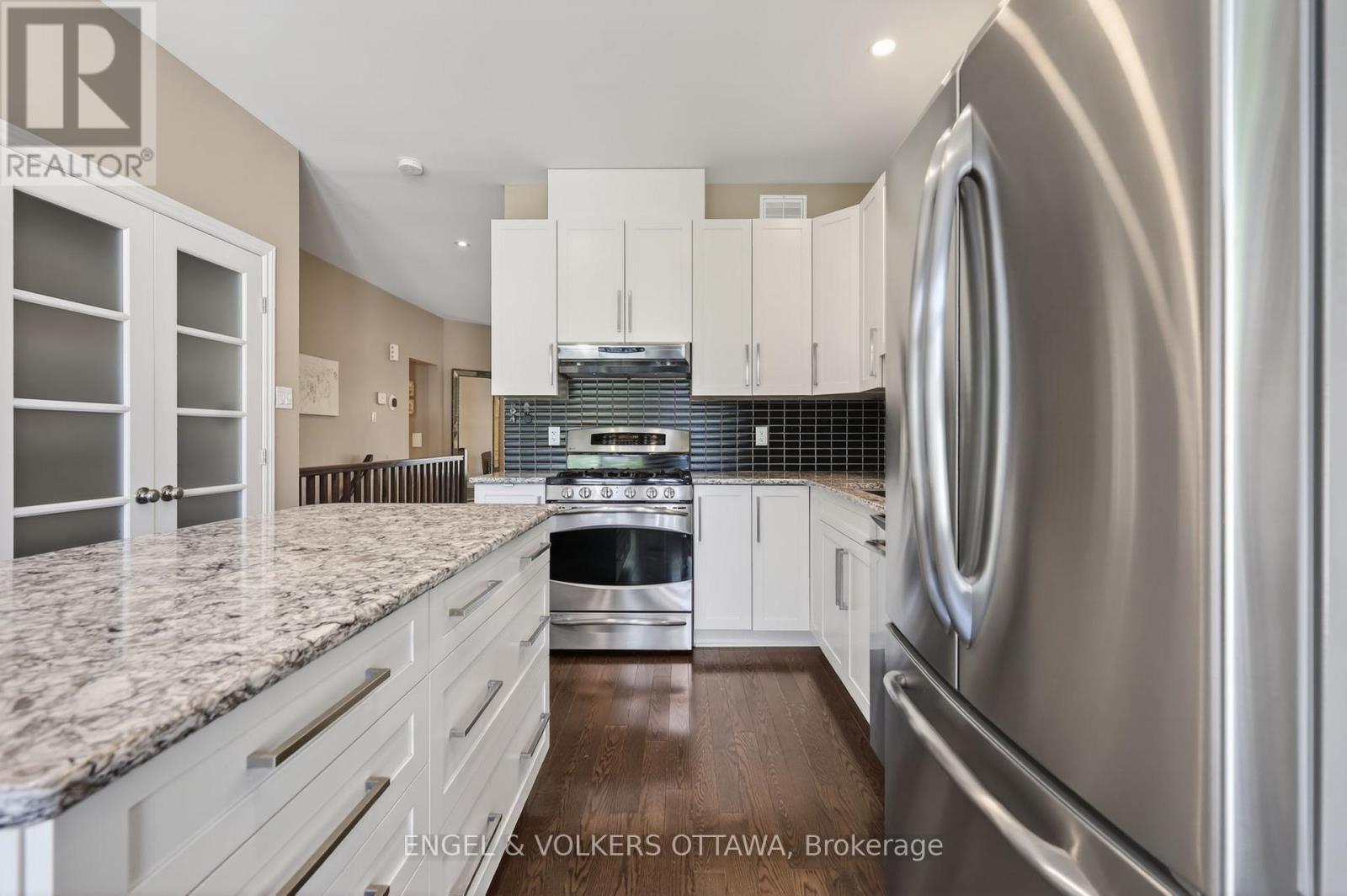 260 Bulrush Crescent, Ottawa, Ontario  K1T 0E5 - Photo 11 - X13431132
