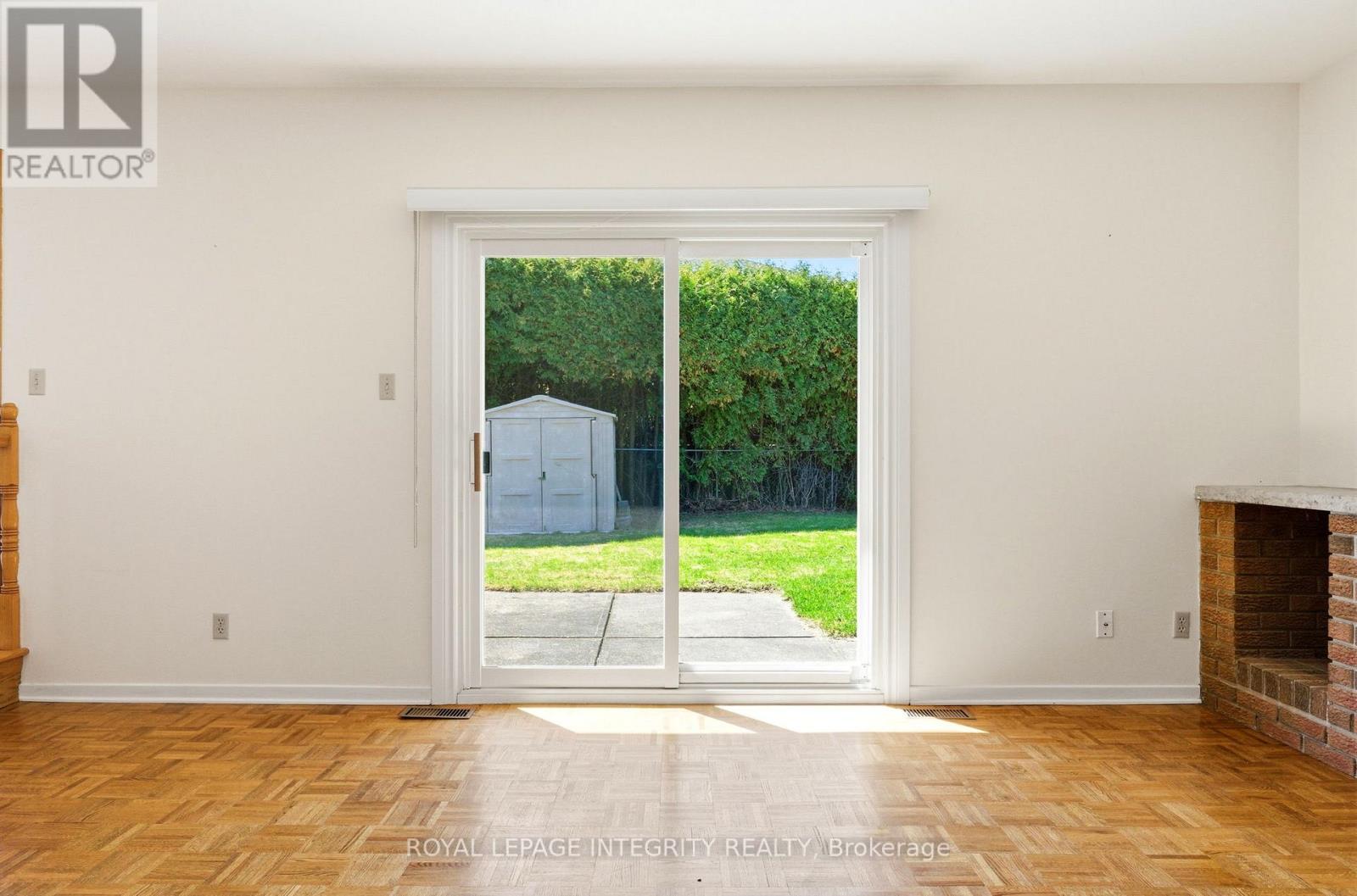 10 Parmalea Crescent, Ottawa, Ontario  K2E 7J3 - Photo 13 - X13431218