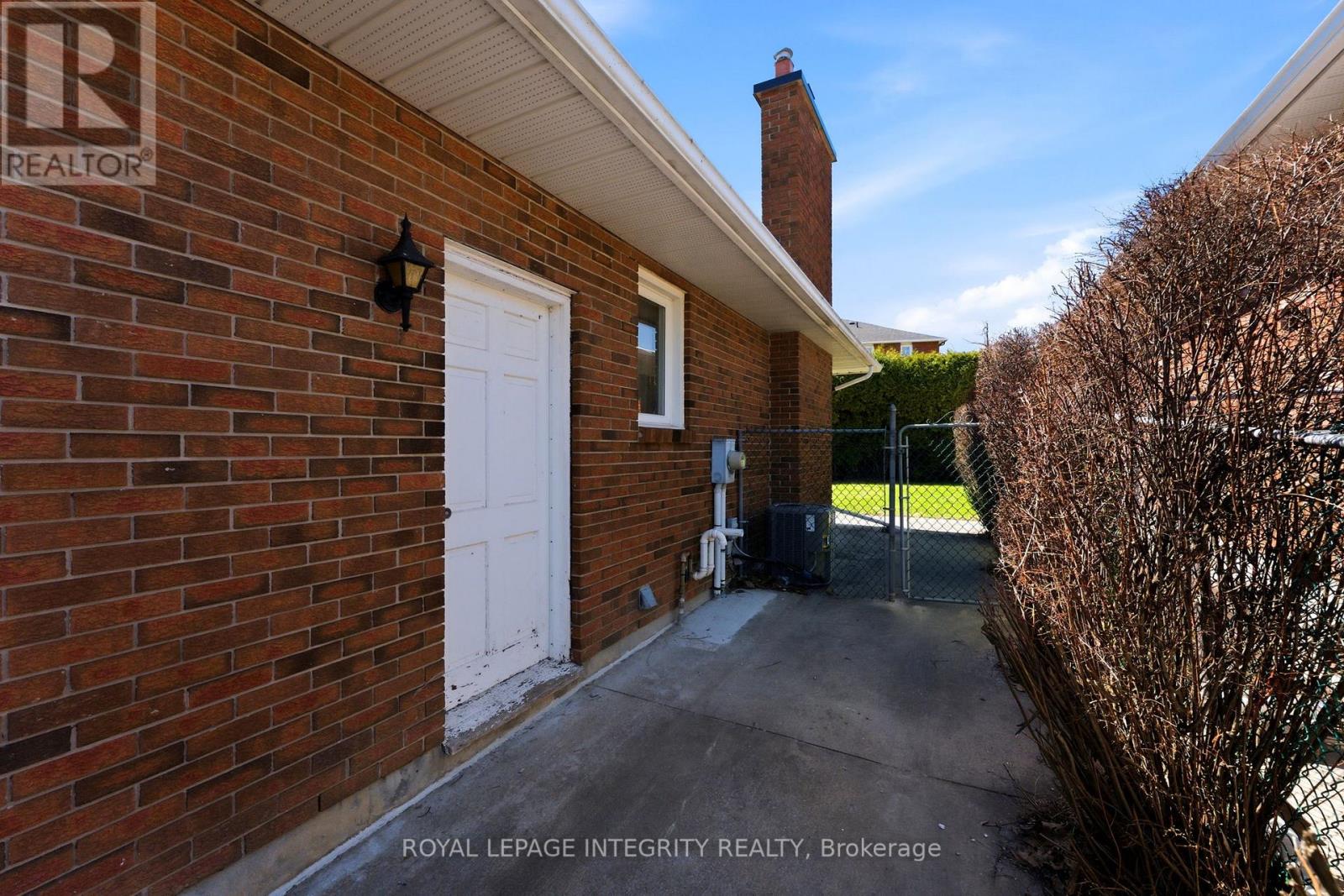 10 Parmalea Crescent, Ottawa, Ontario  K2E 7J3 - Photo 26 - X13431218