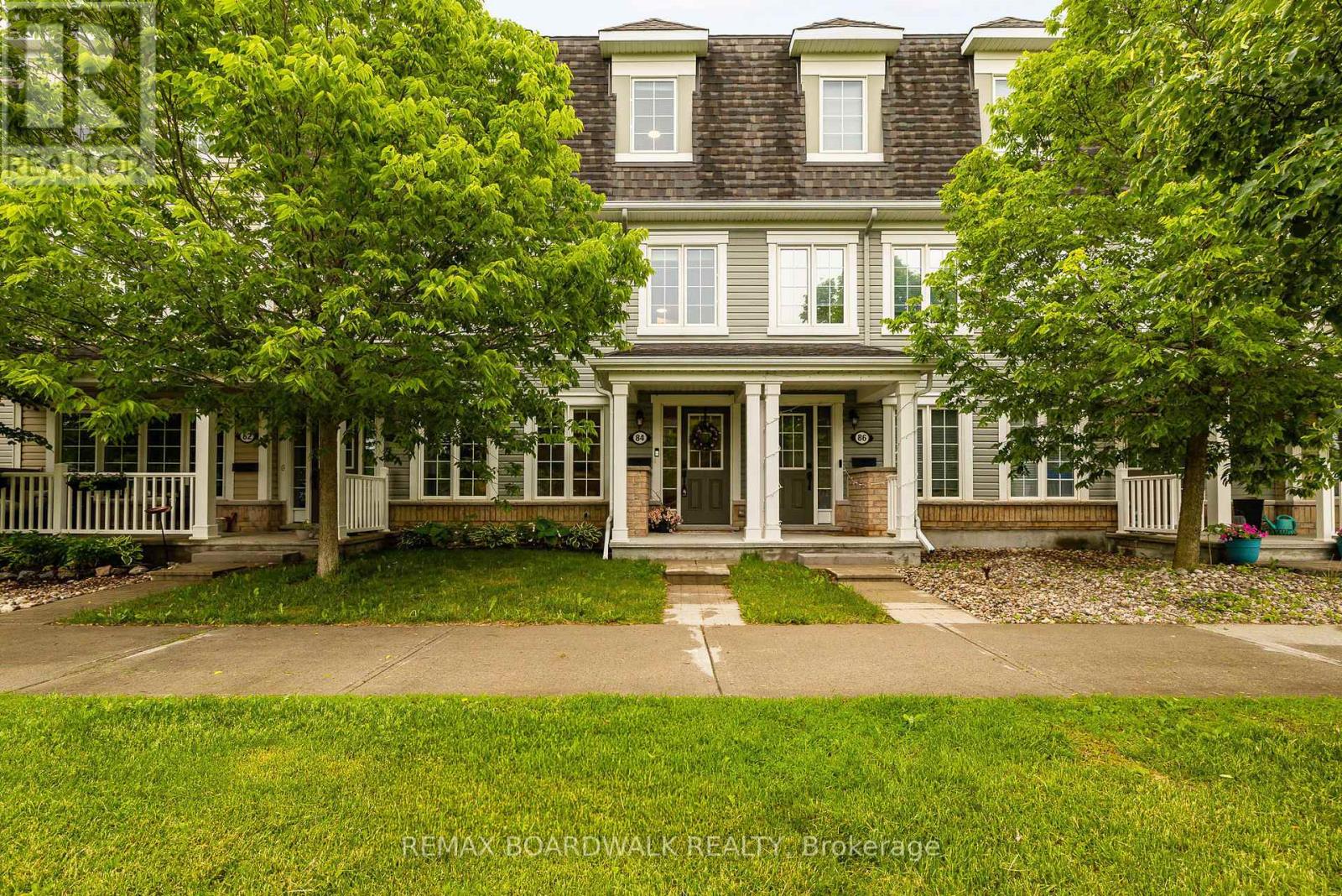 84 BRISOTE LANE, Ottawa, Ontario