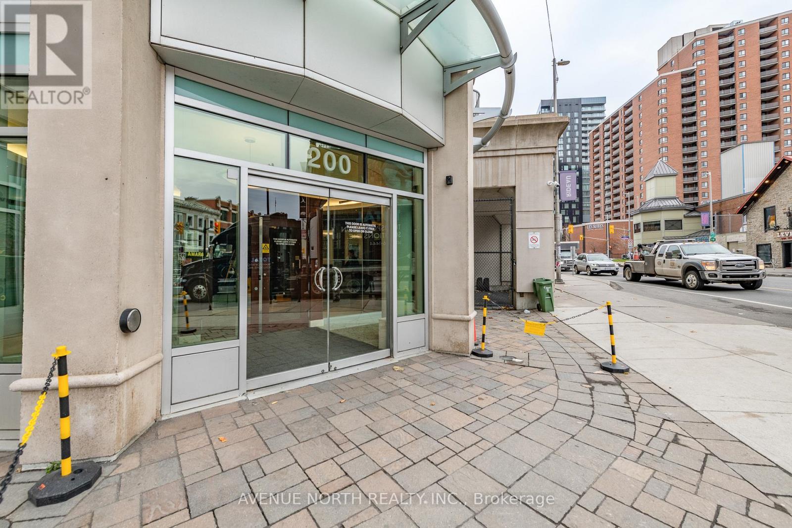912 - 200 Rideau Street, Ottawa, Ontario  K1N 5Y1 - Photo 2 - X13431322