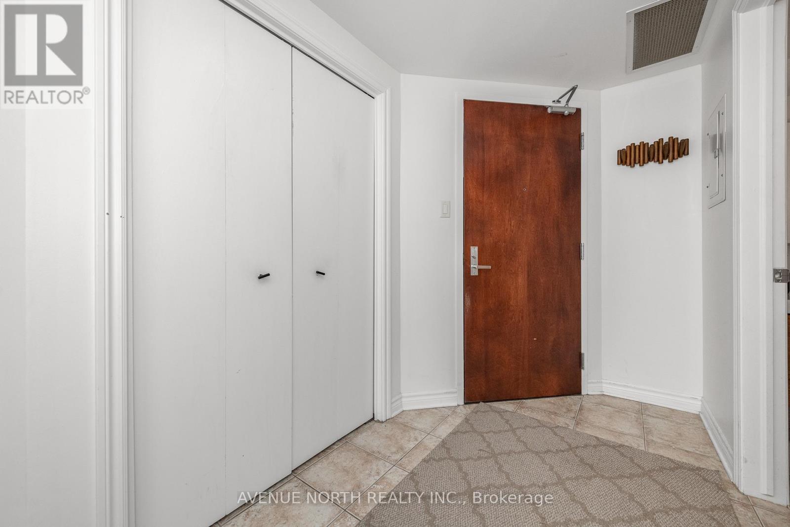 912 - 200 Rideau Street, Ottawa, Ontario  K1N 5Y1 - Photo 4 - X13431322