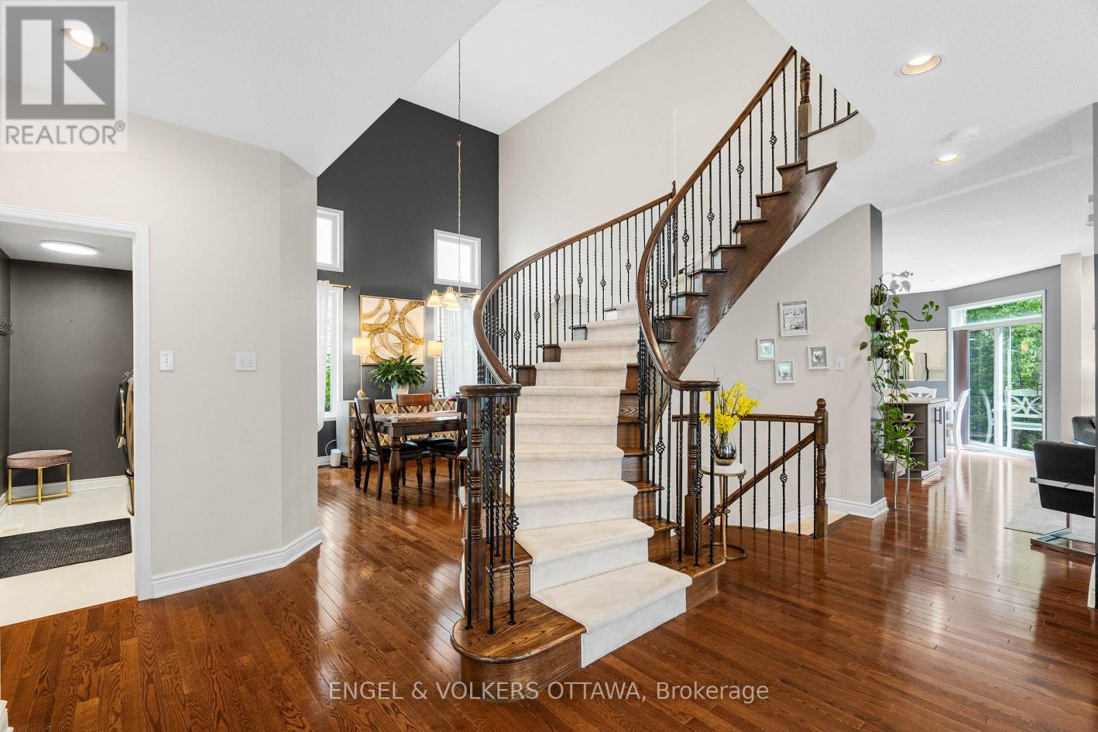 8 Glenrill Place, Ottawa, Ontario  K2M 2T6 - Photo 7 - X13431532