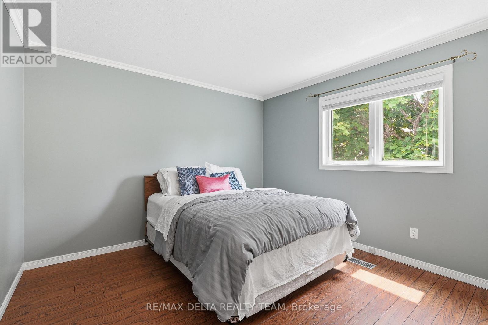 310 Mceachern Crescent, Ottawa, Ontario  K1E 3K2 - Photo 25 - X13431574
