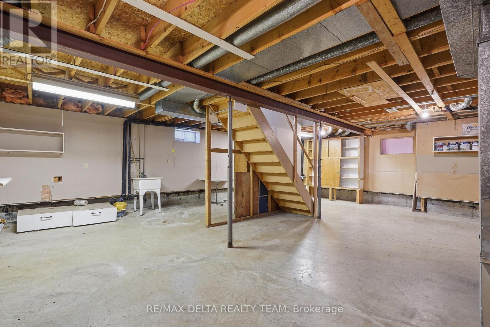 310 Mceachern Crescent, Ottawa, Ontario  K1E 3K2 - Photo 30 - X13431574
