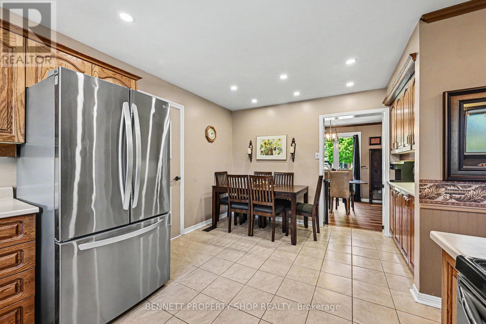 78 Meadowbank Drive, Ottawa, Ontario  K2G 0P5 - Photo 12 - X13431676
