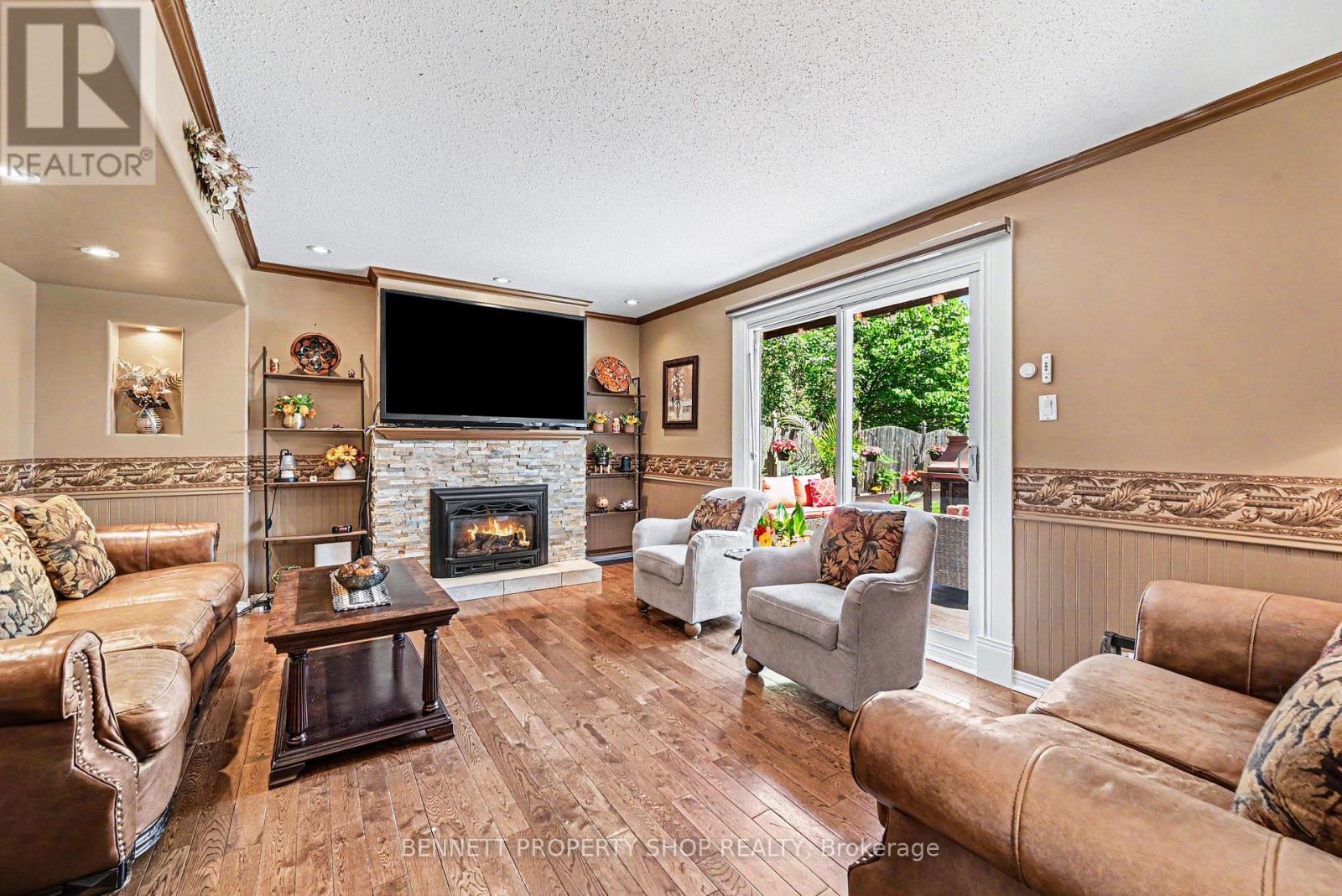 78 Meadowbank Drive, Ottawa, Ontario  K2G 0P5 - Photo 9 - X13431676