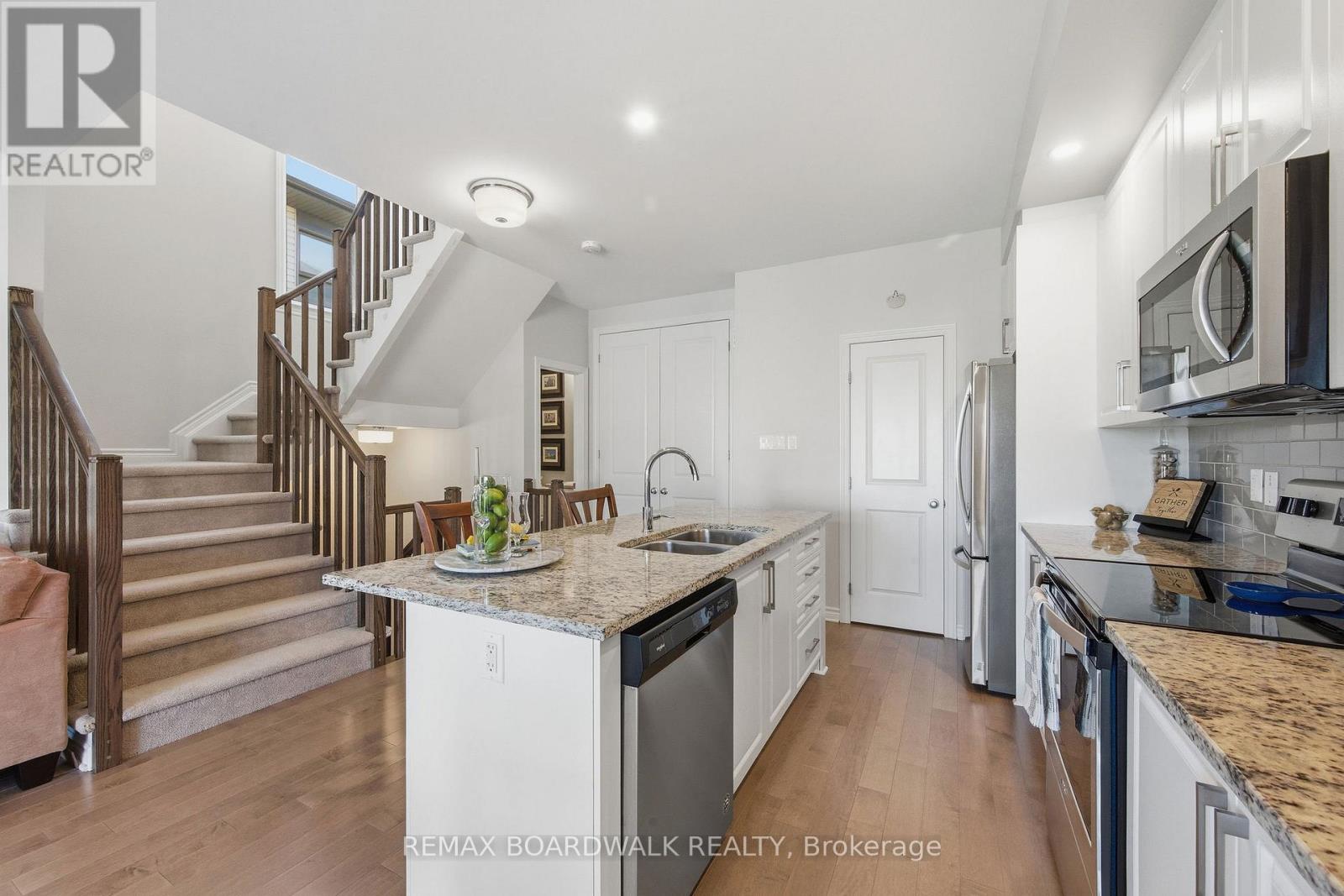 543 Labrador Crescent, Ottawa, Ontario  K1T 0R4 - Photo 14 - X13431912