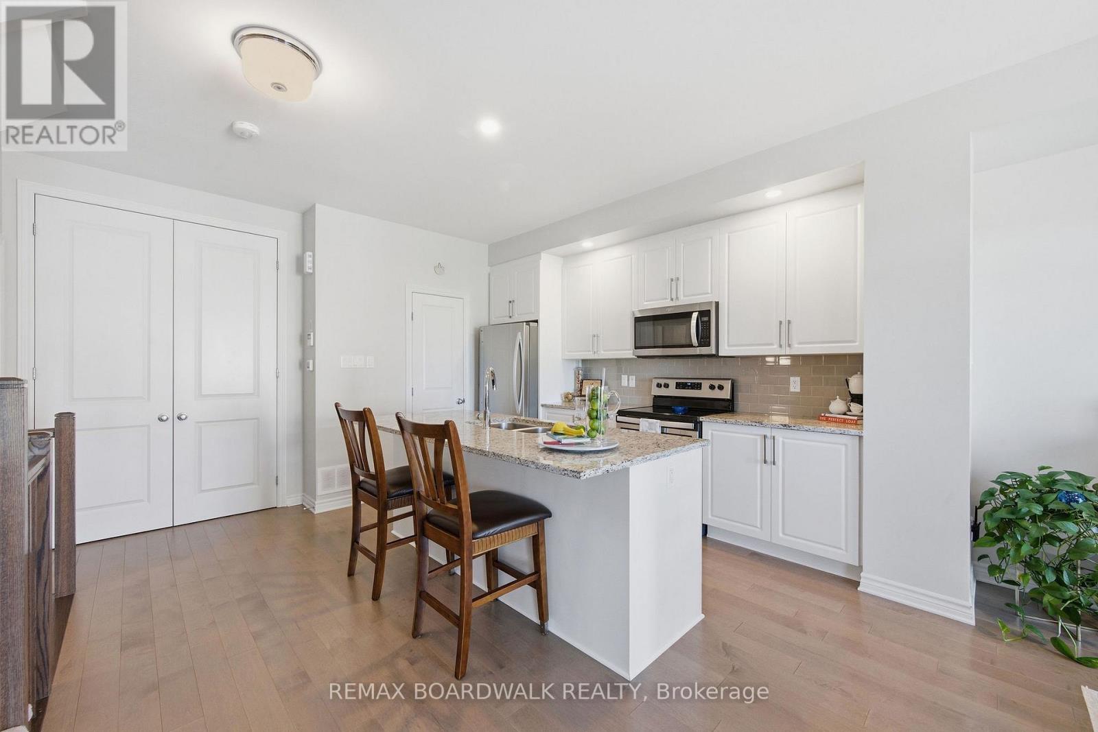 543 Labrador Crescent, Ottawa, Ontario  K1T 0R4 - Photo 35 - X13431912