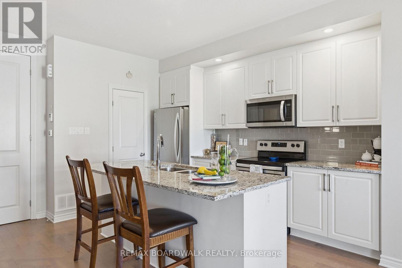 543 Labrador Crescent, Ottawa, Ontario  K1T 0R4 - Photo 36 - X13431912