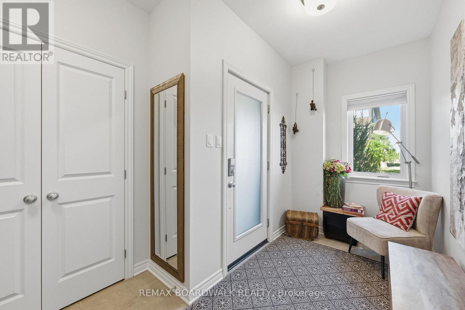 543 Labrador Crescent, Ottawa, Ontario  K1T 0R4 - Photo 6 - X13431912
