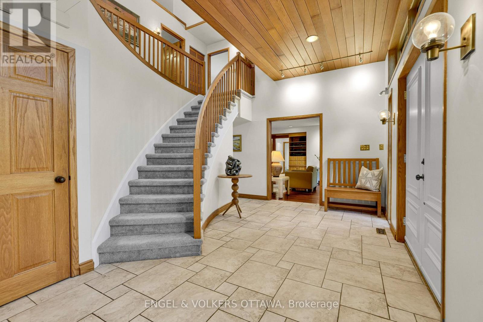 7 Mid Pines Grove, Ottawa, Ontario  K2R 1B7 - Photo 4 - X13432124