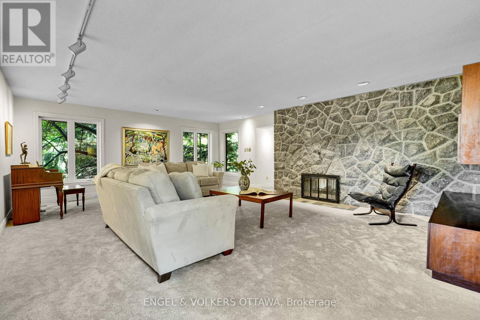7 Mid Pines Grove, Ottawa, Ontario  K2R 1B7 - Photo 5 - X13432124