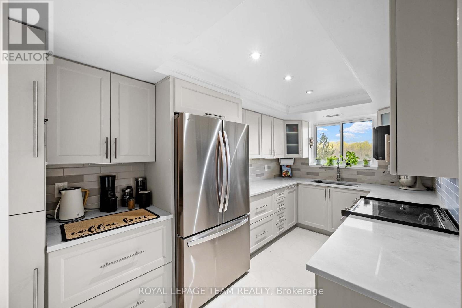 402 - 1705 Playfair Drive, Ottawa, Ontario  K1H 8P6 - Photo 10 - X13432274