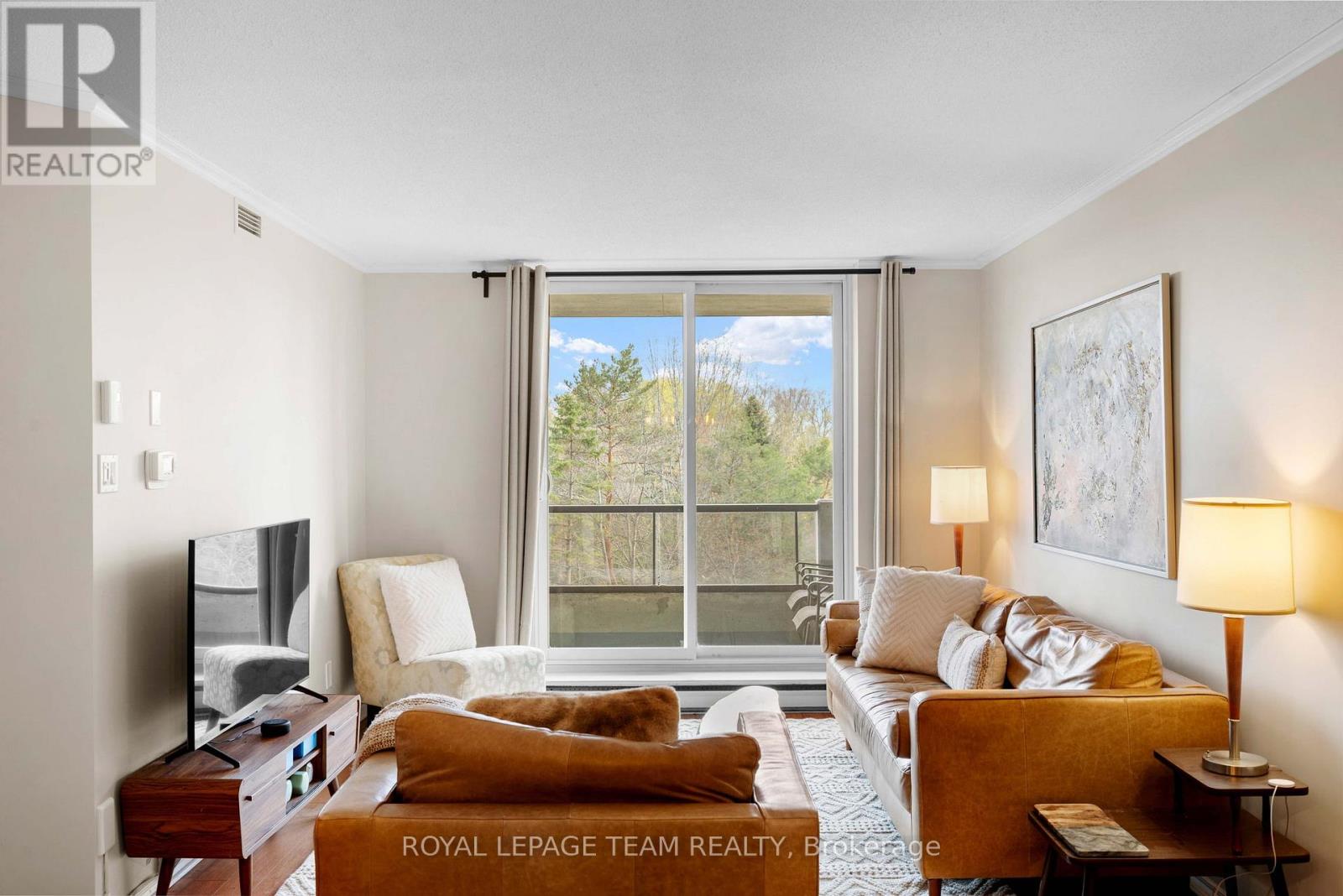 402 - 1705 Playfair Drive, Ottawa, Ontario  K1H 8P6 - Photo 8 - X13432274