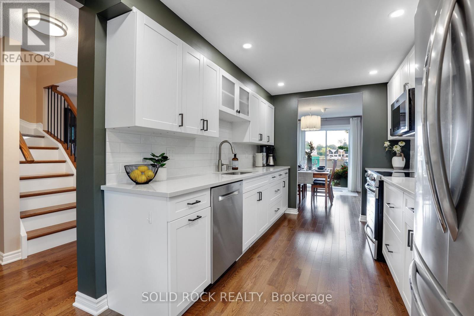 97 Beachview Private, Ottawa, Ontario  K1V 1M7 - Photo 11 - X13432282