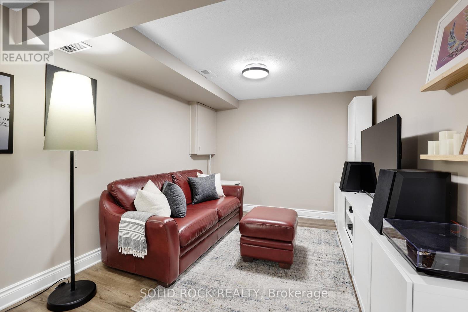 97 Beachview Private, Ottawa, Ontario  K1V 1M7 - Photo 22 - X13432282