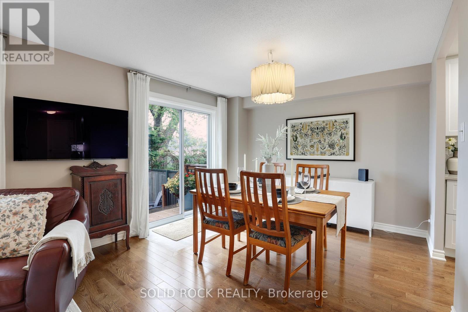 97 Beachview Private, Ottawa, Ontario  K1V 1M7 - Photo 6 - X13432282