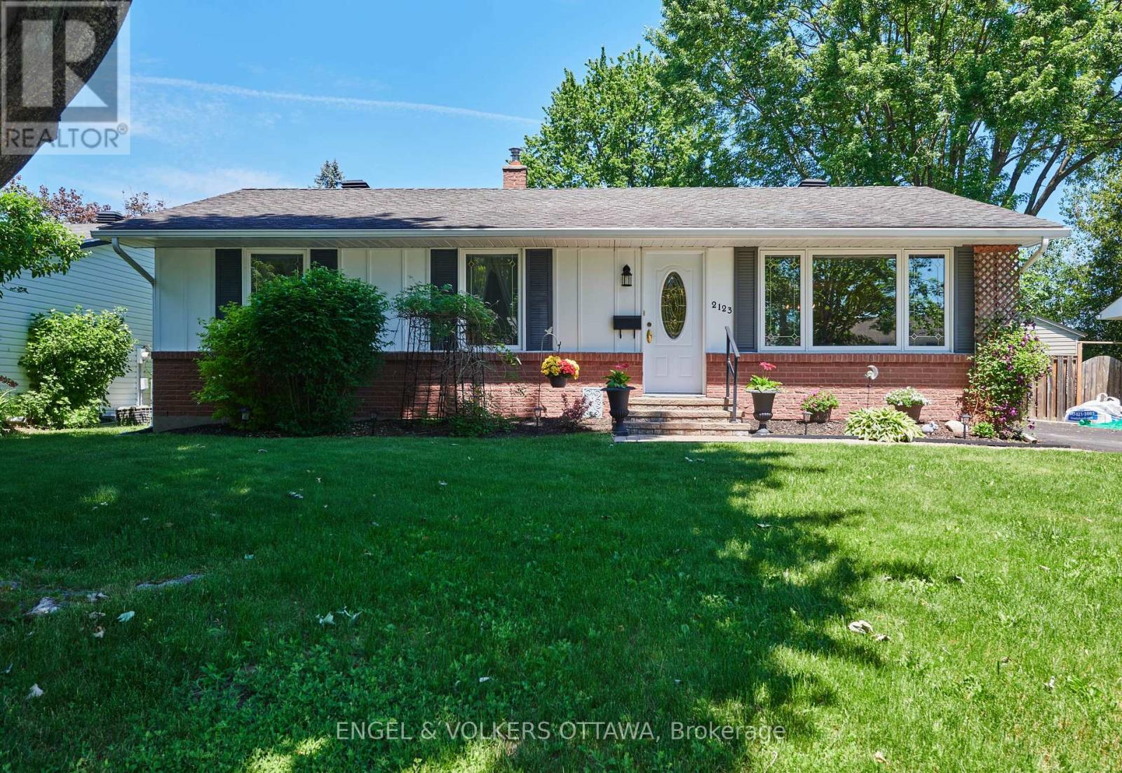 2123 BLUE JAY CRESCENT, Ottawa, Ontario