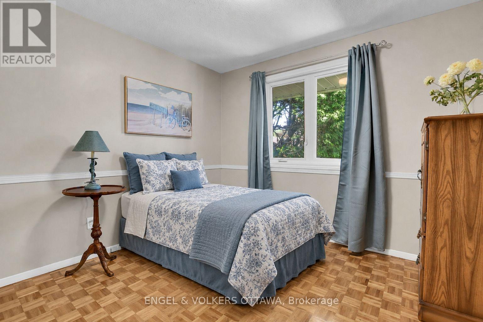 2123 Blue Jay Crescent, Ottawa, Ontario  K1J 6A9 - Photo 15 - X13432288