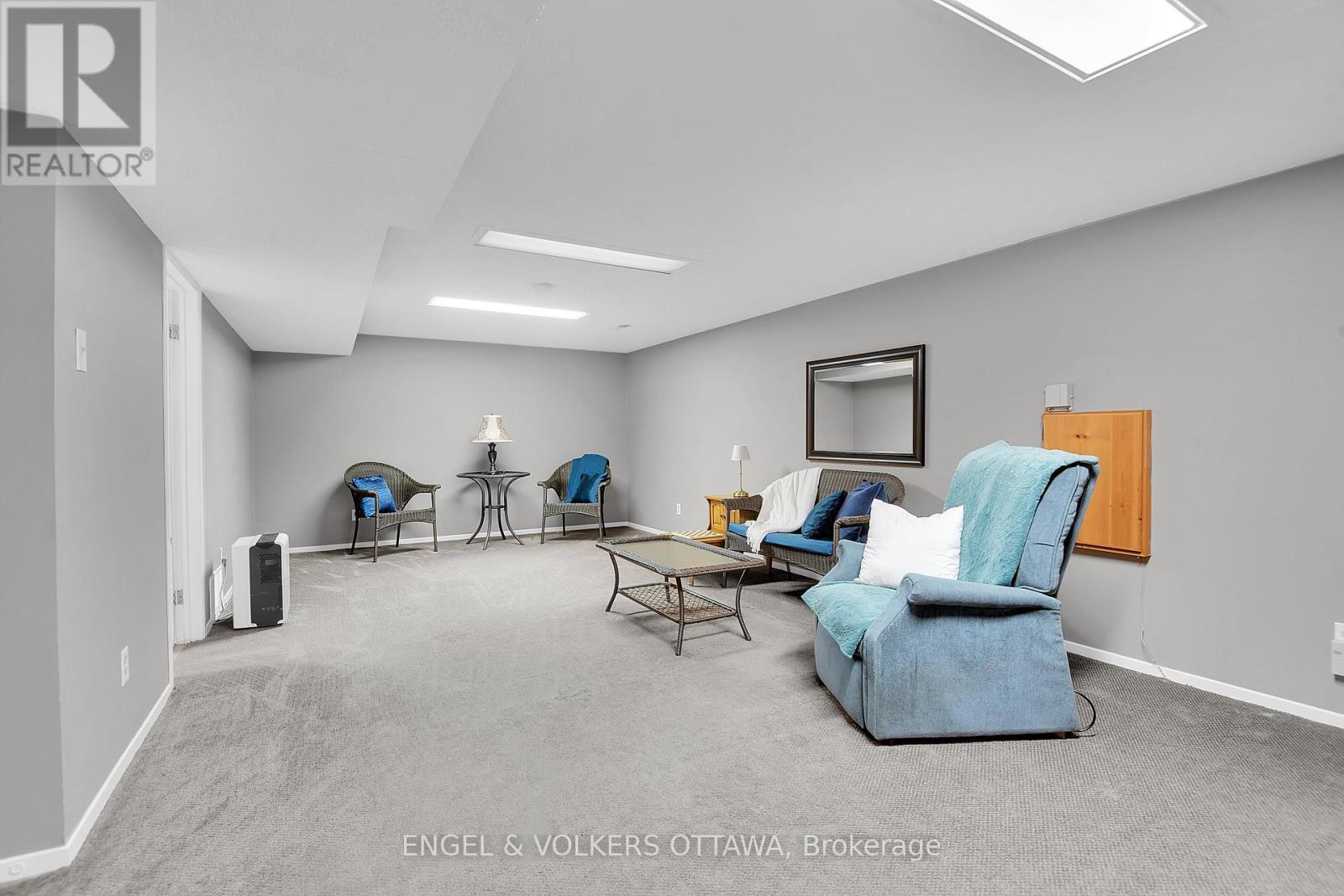 2123 Blue Jay Crescent, Ottawa, Ontario  K1J 6A9 - Photo 19 - X13432288