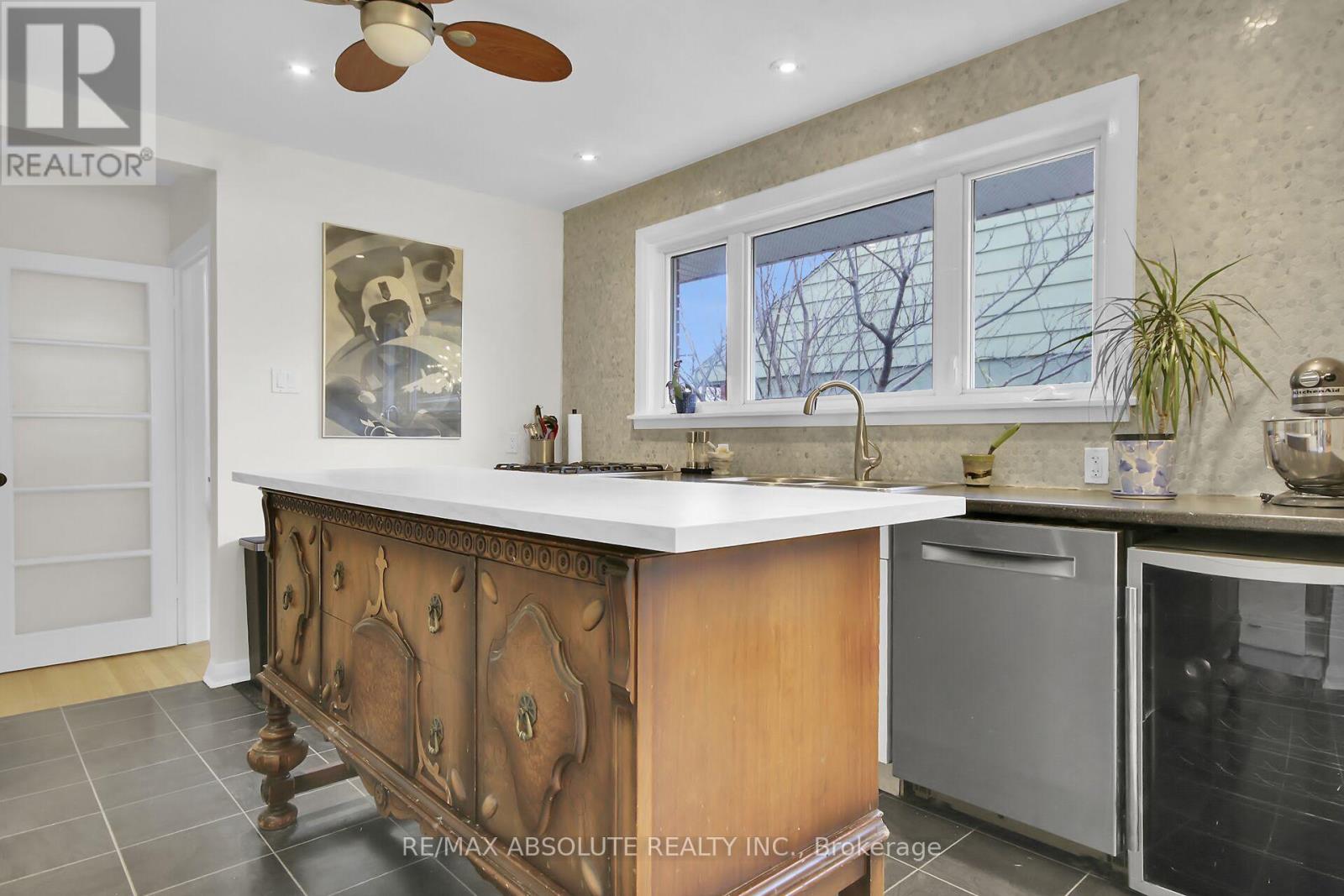 731 Dovercourt Avenue, Ottawa, Ontario  K2A 0W9 - Photo 12 - X13432390
