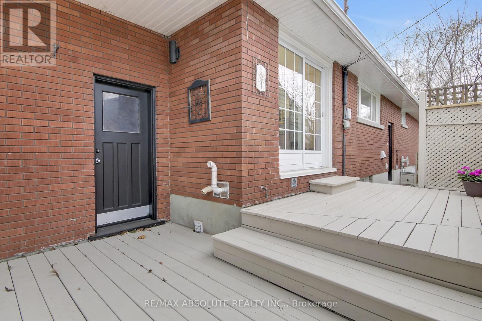 731 Dovercourt Avenue, Ottawa, Ontario  K2A 0W9 - Photo 39 - X13432390