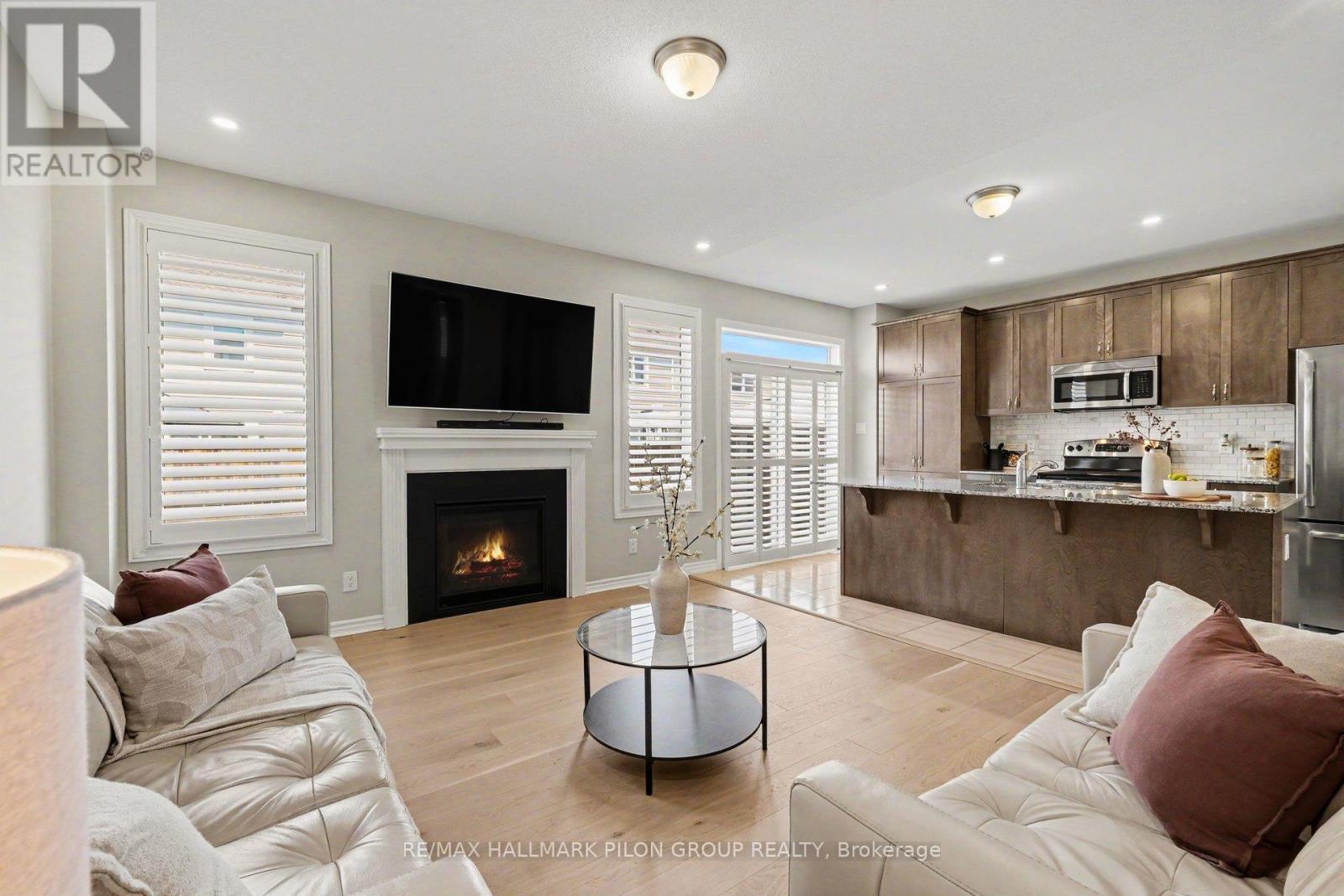 124 Mandalay Street, Ottawa, Ontario  K4A 1A6 - Photo 4 - X13432412