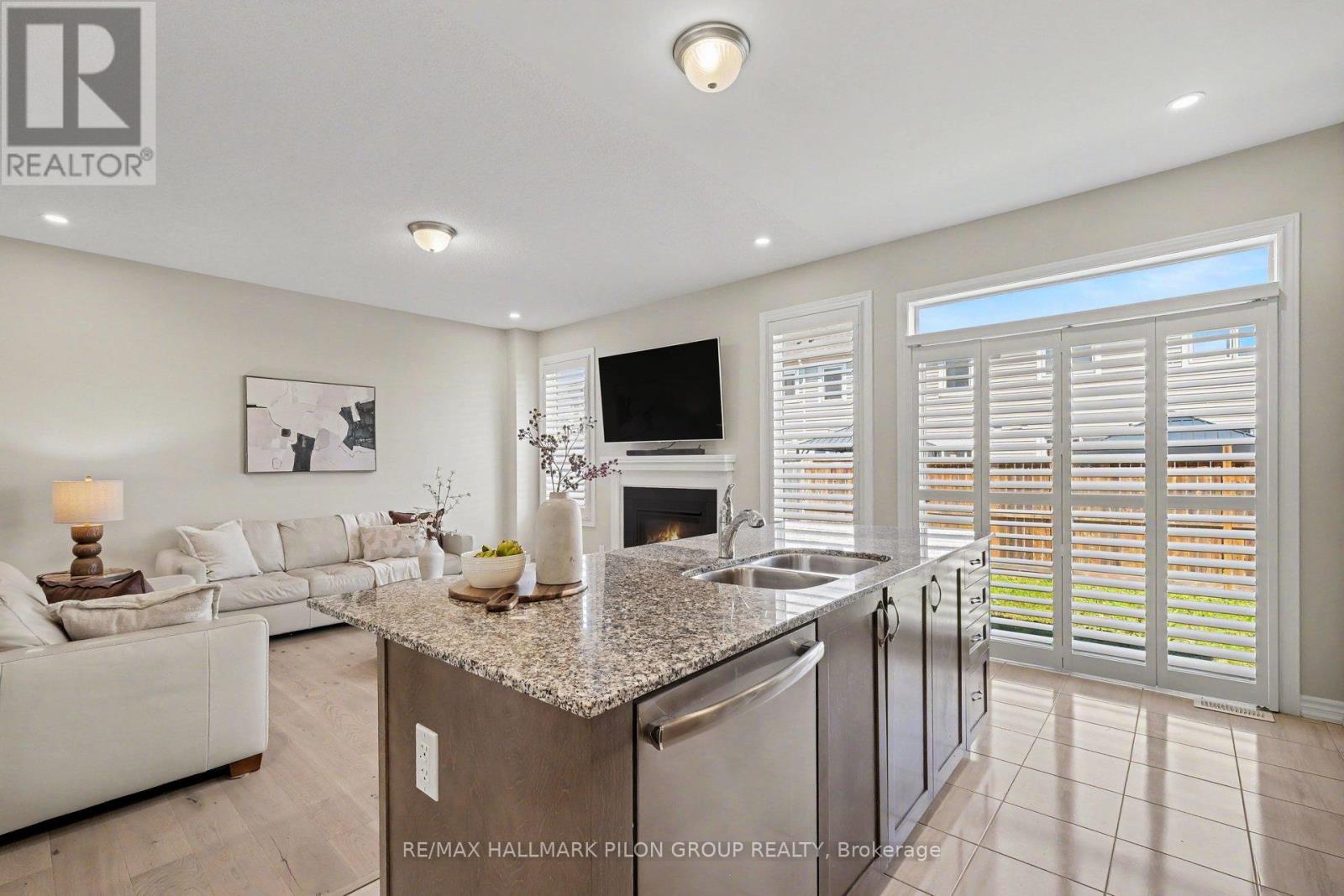 124 Mandalay Street, Ottawa, Ontario  K4A 1A6 - Photo 8 - X13432412