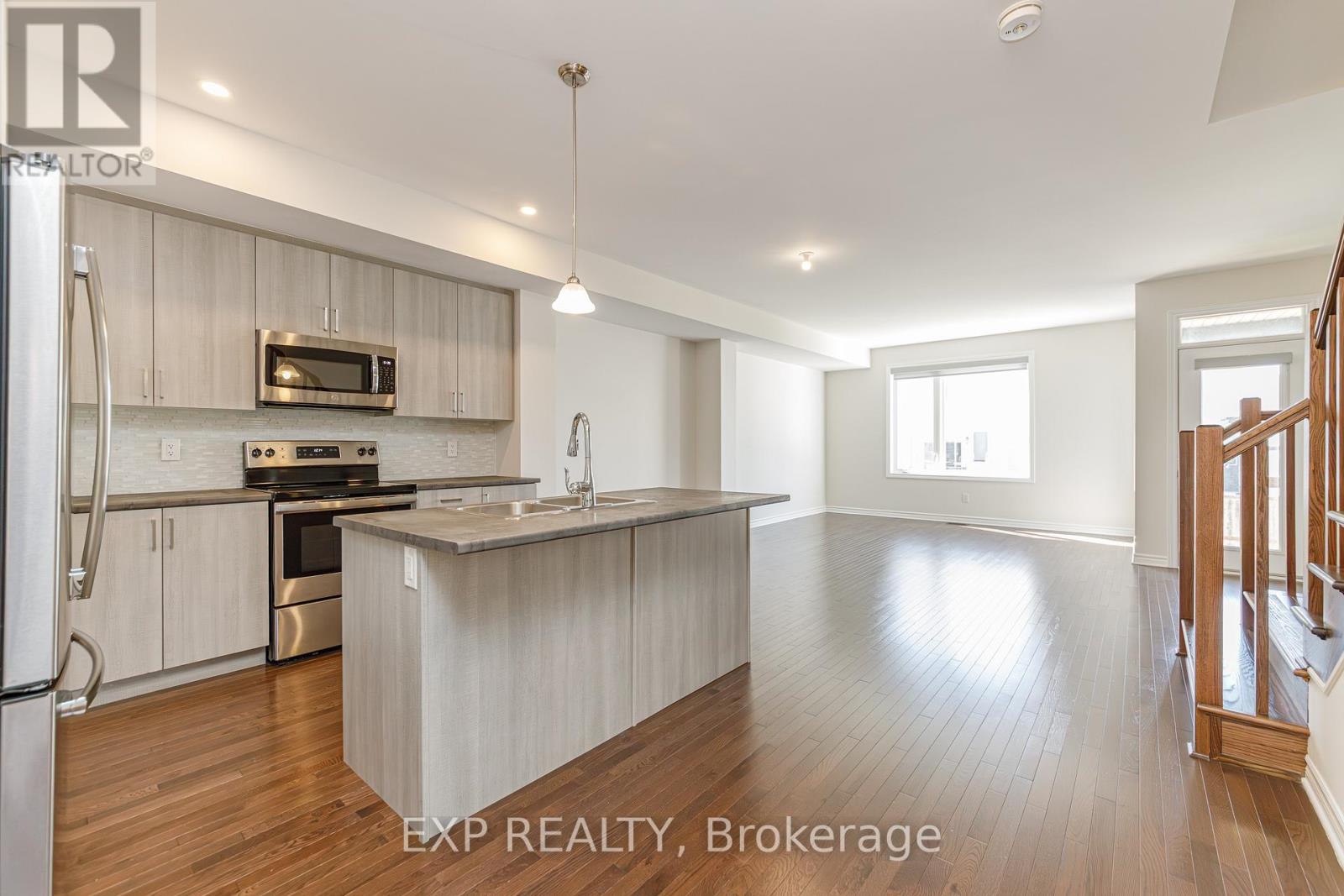 18 Rookie Crescent, Ottawa, Ontario  K2V 0R9 - Photo 5 - X13432576