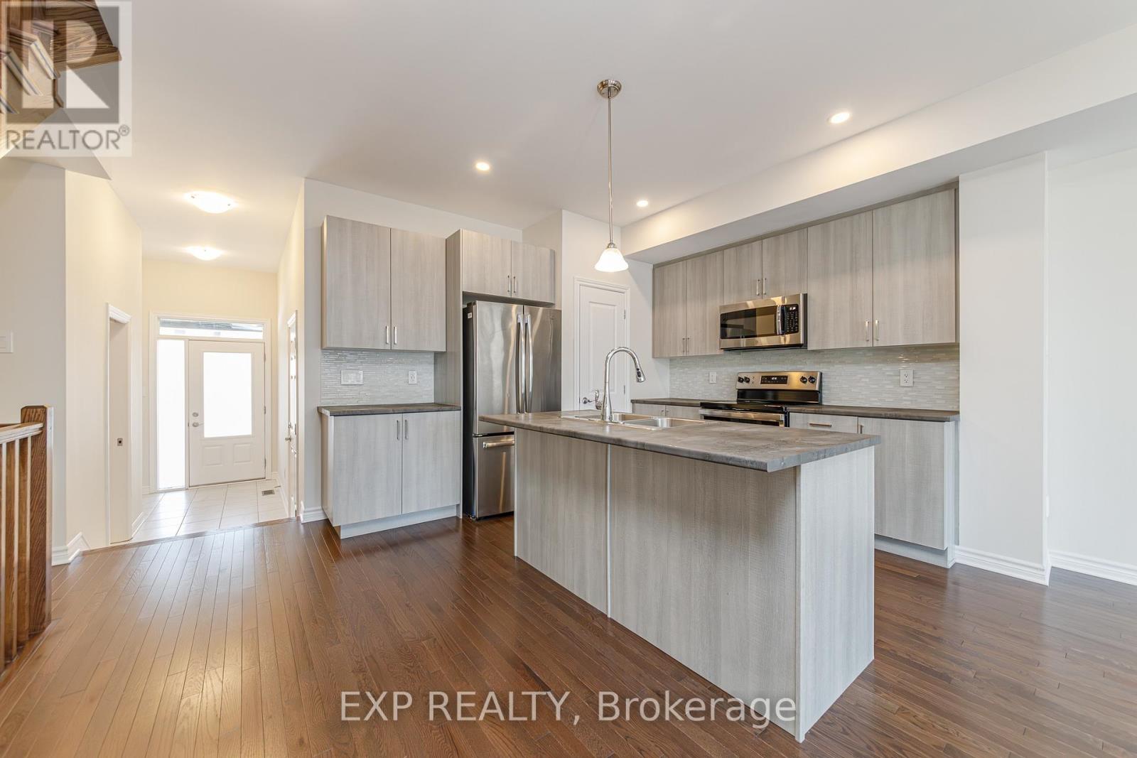 18 Rookie Crescent, Ottawa, Ontario  K2V 0R9 - Photo 7 - X13432576