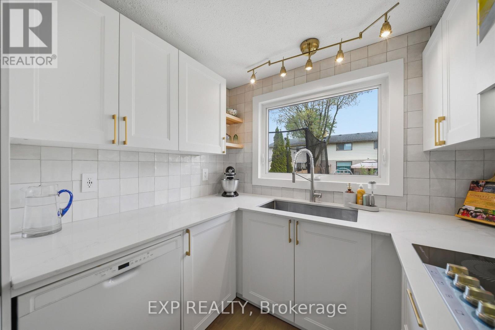 2333 Cotters Crescent, Ottawa, Ontario  K1V 8Y7 - Photo 8 - X13432638