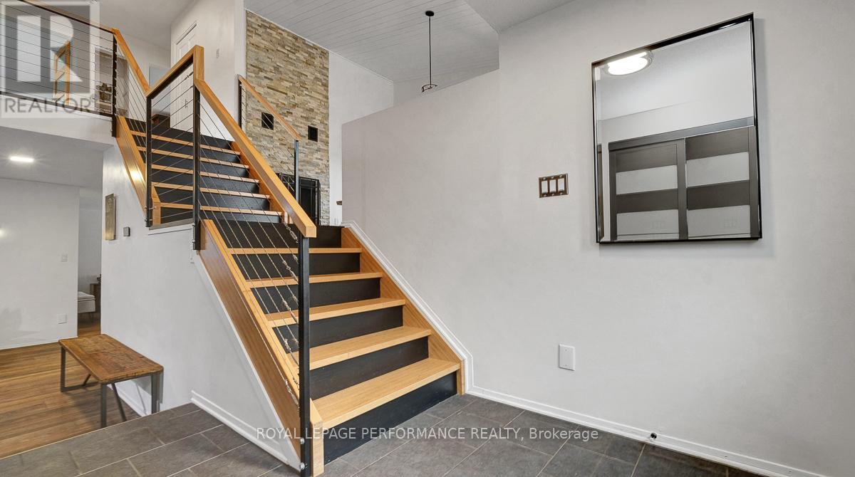 510 Foxview Place, Ottawa, Ontario  K1K 4C4 - Photo 14 - X13432688