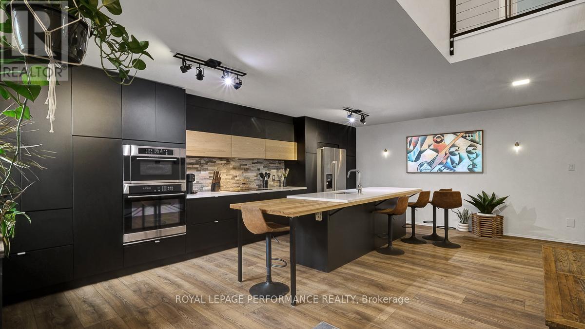 510 Foxview Place, Ottawa, Ontario  K1K 4C4 - Photo 3 - X13432688