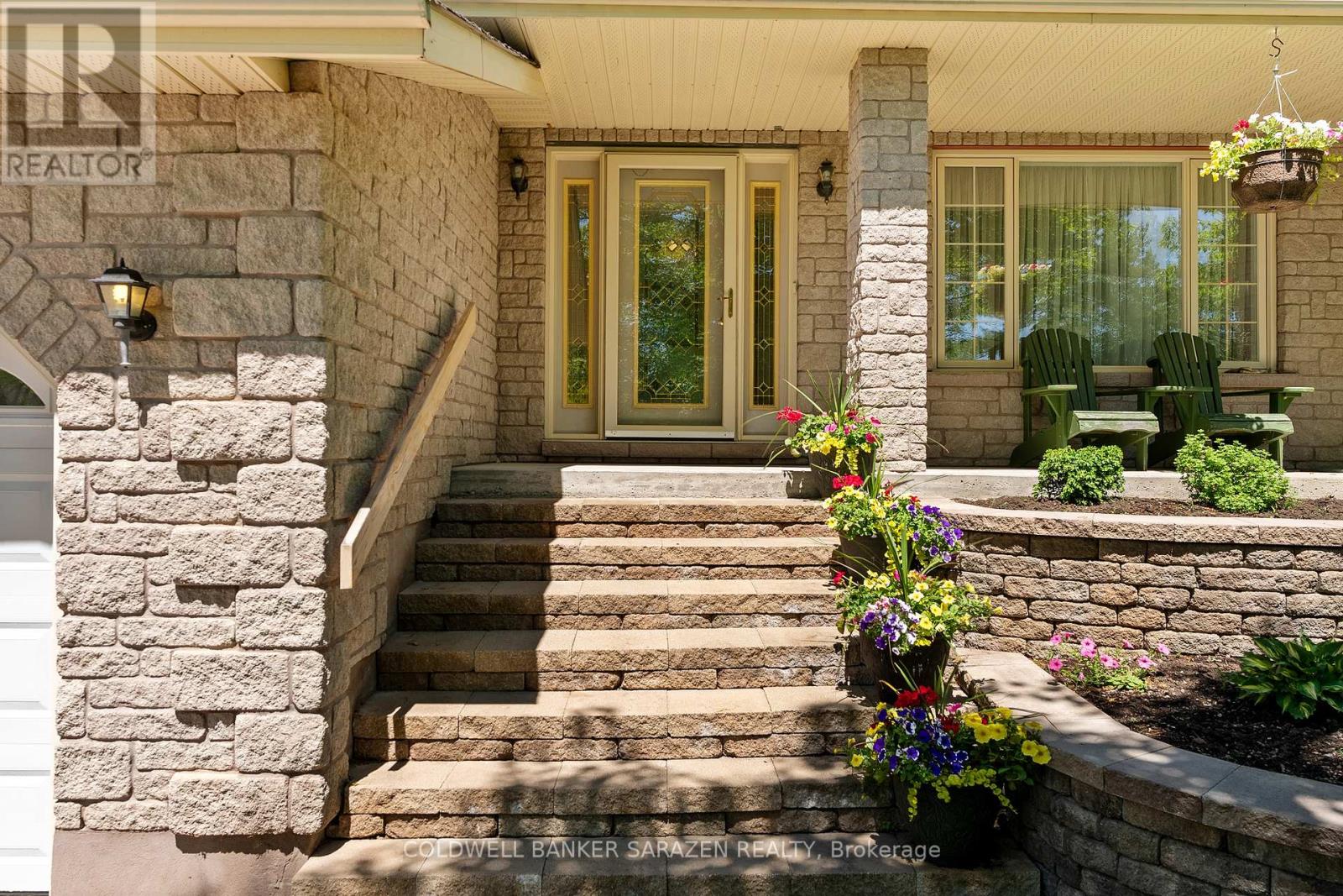1684 Usborne Street, Mcnab/braeside, Ontario  K0A 1G0 - Photo 3 - X13432820