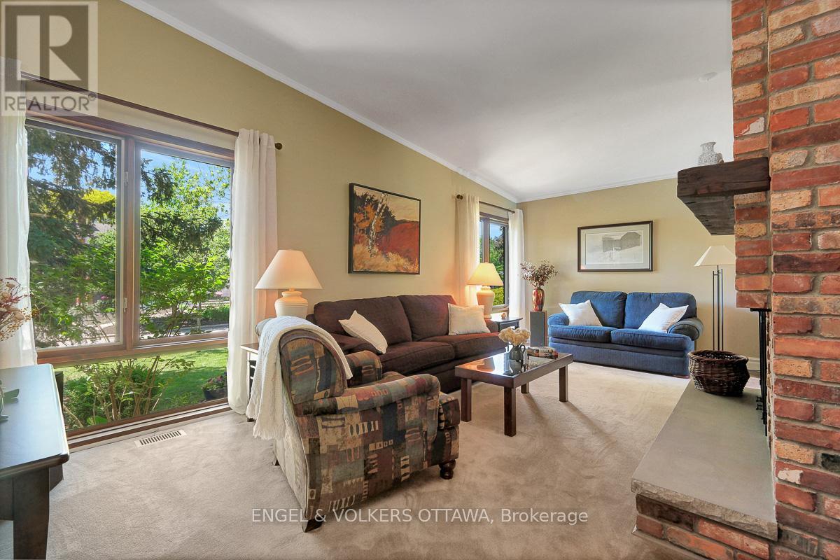 1131 Cameo Drive, Ottawa, Ontario  K2C 1Y6 - Photo 11 - X13433150