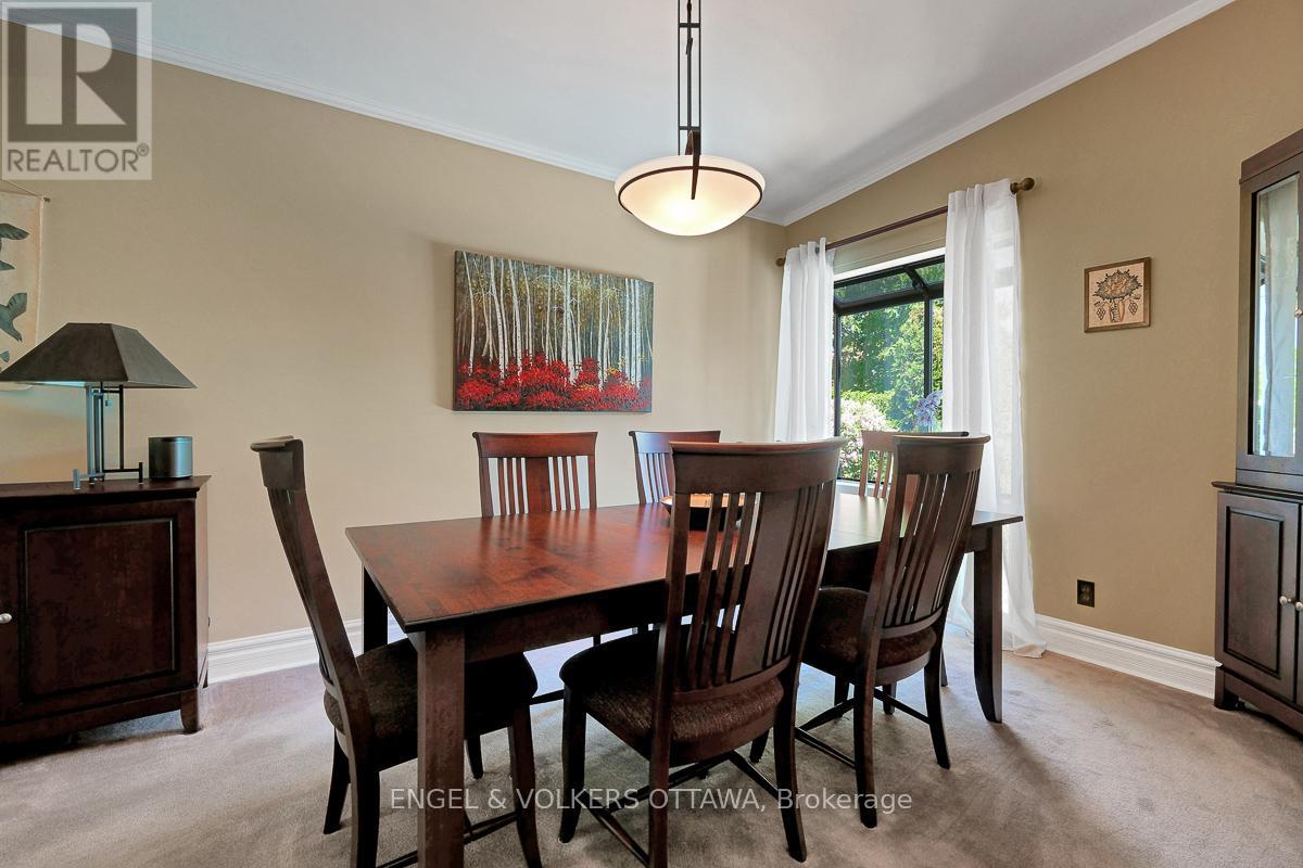 1131 Cameo Drive, Ottawa, Ontario  K2C 1Y6 - Photo 18 - X13433150