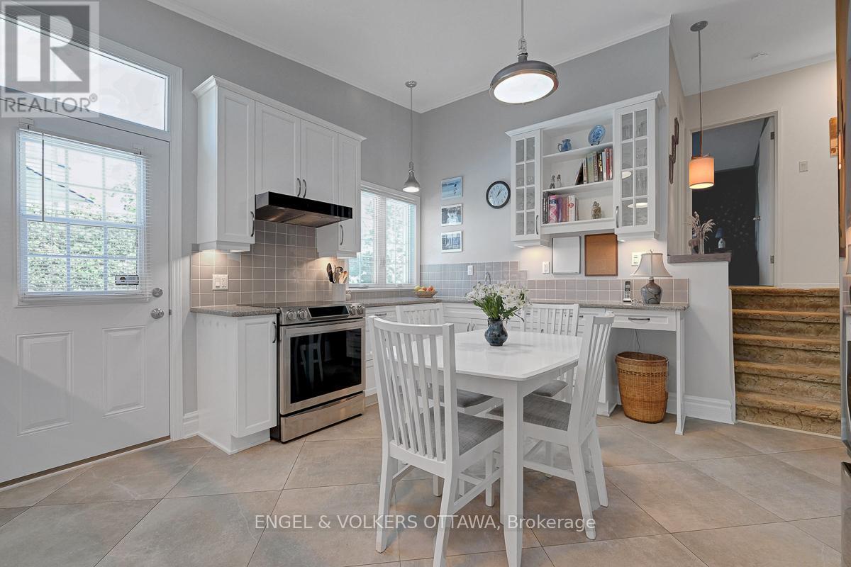 1131 Cameo Drive, Ottawa, Ontario  K2C 1Y6 - Photo 19 - X13433150