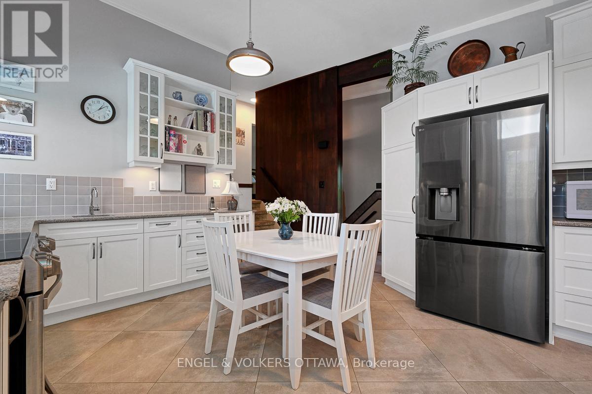 1131 Cameo Drive, Ottawa, Ontario  K2C 1Y6 - Photo 20 - X13433150