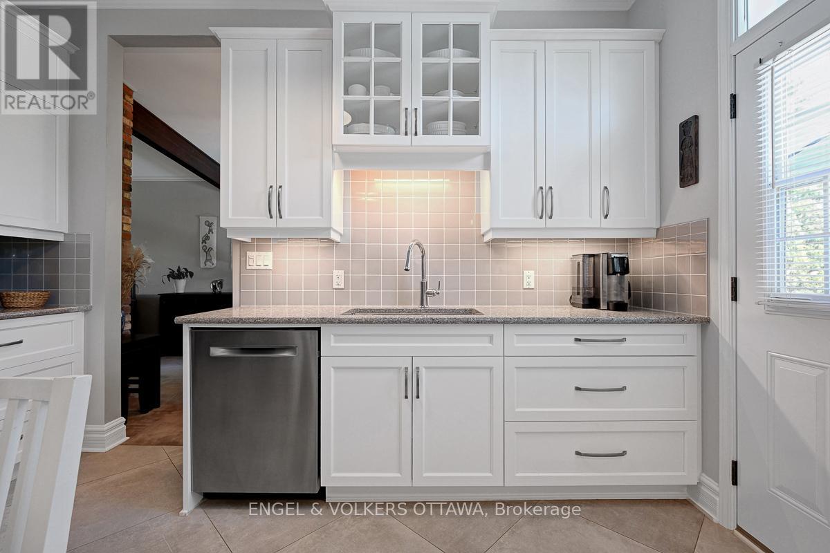 1131 Cameo Drive, Ottawa, Ontario  K2C 1Y6 - Photo 23 - X13433150