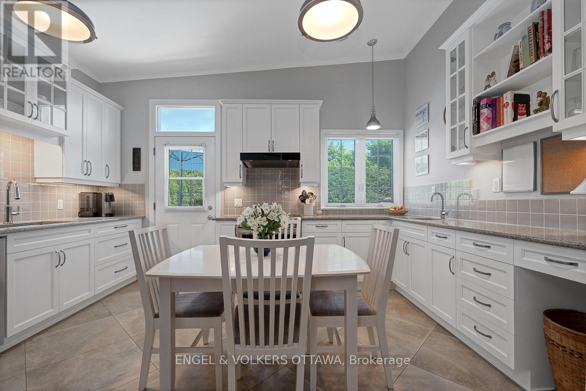 1131 Cameo Drive, Ottawa, Ontario  K2C 1Y6 - Photo 25 - X13433150
