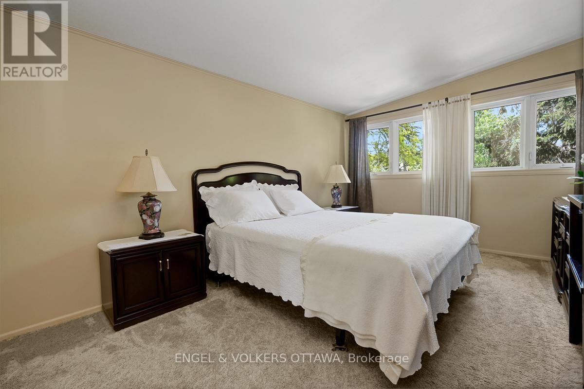 1131 Cameo Drive, Ottawa, Ontario  K2C 1Y6 - Photo 26 - X13433150